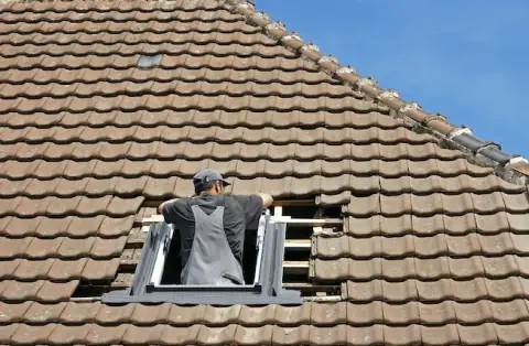 Pose de velux - Laroche-Saint-Cydroine